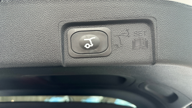 Ford Puma 1.0 EcoBoost Hybrid mHEV ST-Line X 5dr Petrol Hatchback